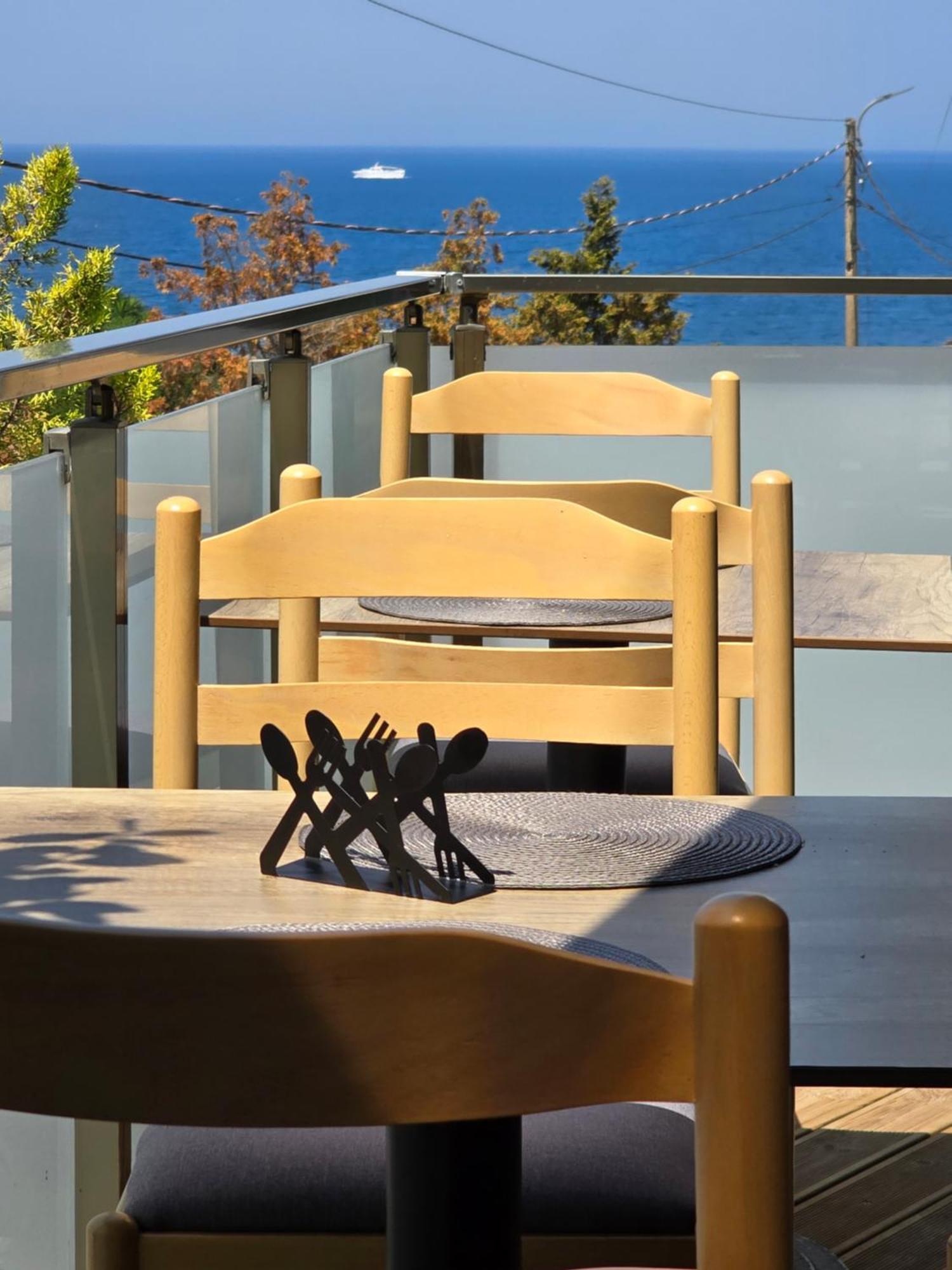 F&J Hotel Σαράντα Εξωτερικό φωτογραφία